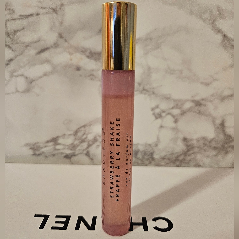 Sand + Fog - Strawberry Shake 10ml Oil Roller